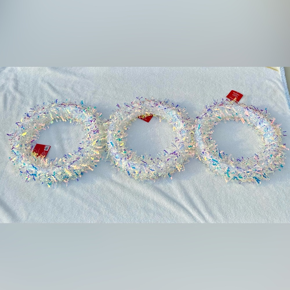 3 New World Market Wreaths White Iridescent Tinsel Round